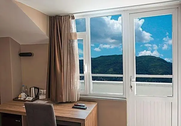 Standart Oda, Şehir Manzaralı