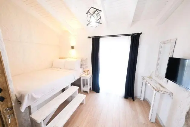 Standart Oda, Sokak Manzaralı