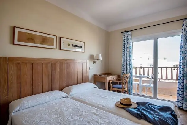 Tek Büyük Yataklı Oda, Balkon