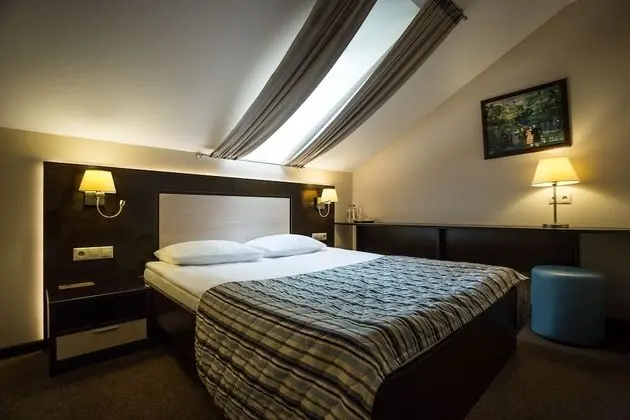 Comfort Tek Büyük veya İki Ayrı Yataklı Oda