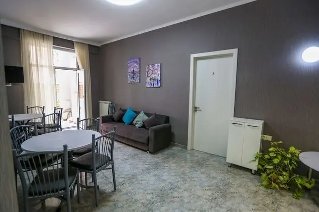Comfort Apart Daire, 1 En Büyük (King) Boy Yatak, Sigara İçilmez, Bahçe Manzaralı