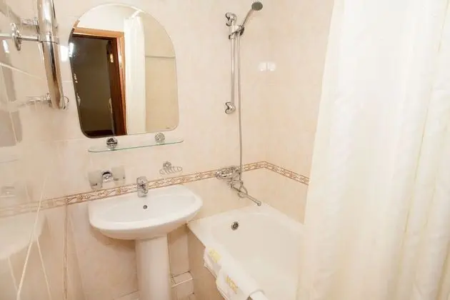 İki Ayrı Yataklı Oda, Ortak Banyo (Budget)