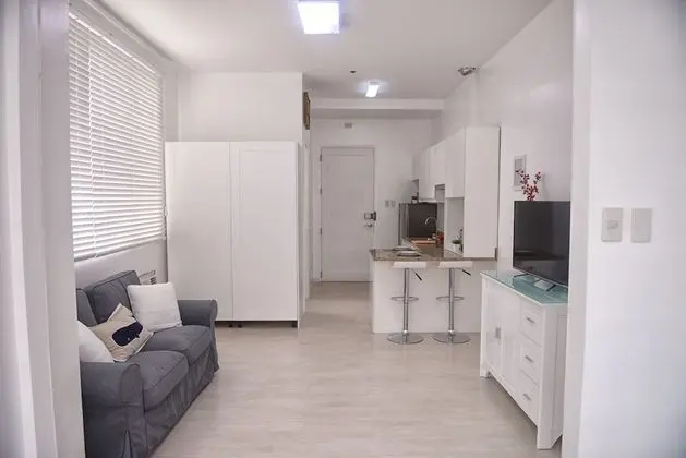 Family Oda, Sigara İçilmez, Şehir Manzaralı