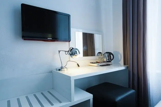 Tek Büyük Yataklı Oda, 1 Çift Kişilik Yatak (small)