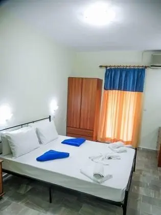 Üç Kişilik Oda