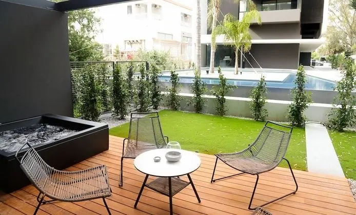 Luxury Apart Daire, Bahçe Manzaralı
