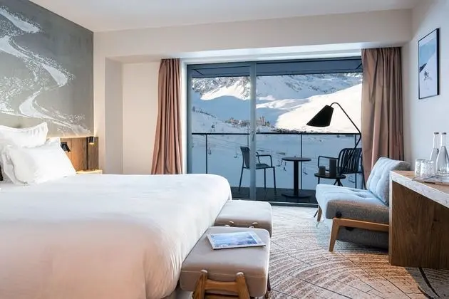 Superior Tek Büyük veya İki Ayrı Yataklı Oda