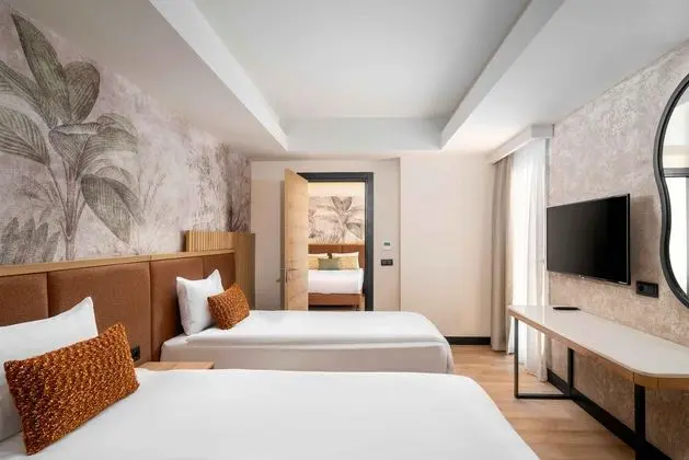 https://images.etstur.com/files/images/hotelImages/TR/220425/l/VOX-MARIS-RESORT-Oda-399888.jpg