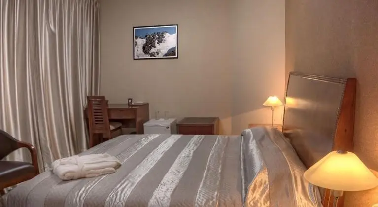 Çift ​​kişilik Superior