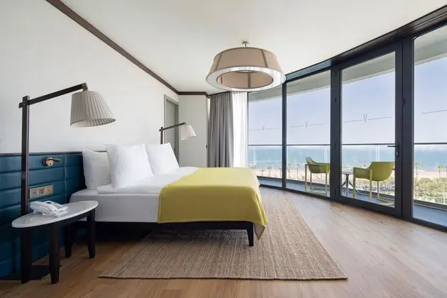 https://images.etstur.com/imgproxy/resize/2560x1440/files/images/hotelImages/etsrooms/53/Voyage_Belek_Golf___Spa_20250725100102_5.jpg