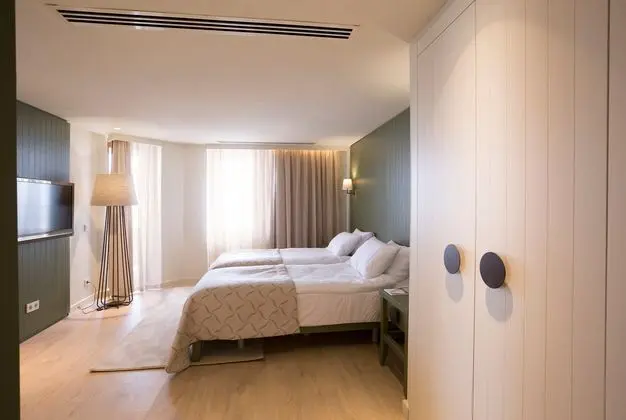 https://imagessl.etstur.com/files/images/hotelImages/test/TR/51493/l/Anabina-Aile-Odasi--5-.jpg
