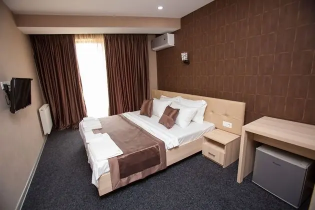 Standard Oda, 1 En Büyük (King) Boy Yatak, Balkon