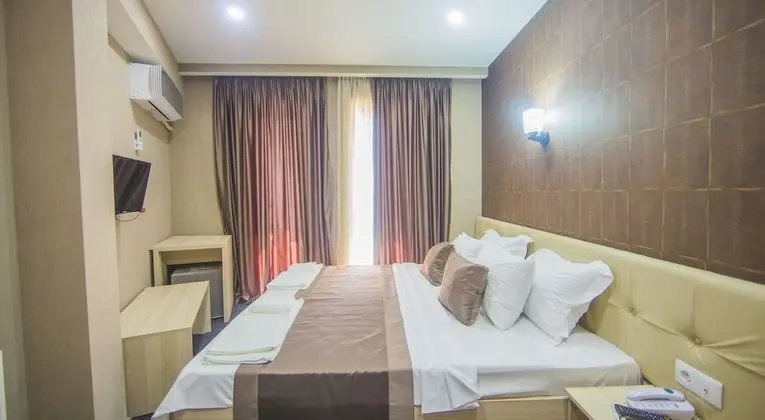 Standard Oda, 1 En Büyük (King) Boy Yatak, Balkon