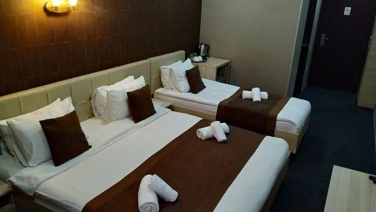 Üç Kişilik Oda, Balkon