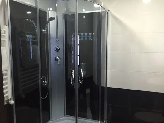 Üç Kişilik Oda, Balkon