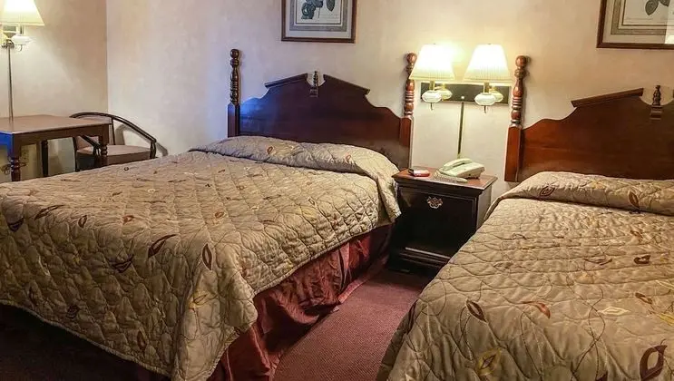 Oda, 2 Büyük (Queen) Boy Yatak, Sigara İçilmez
