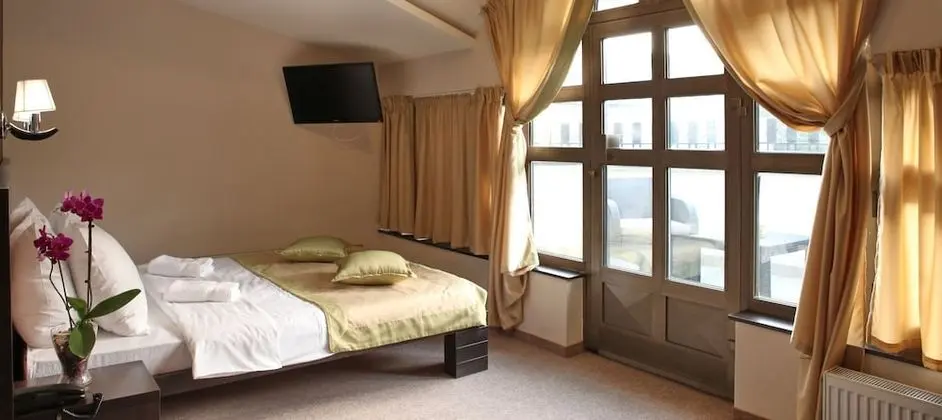 Tek Büyük Yataklı Oda, Balkon