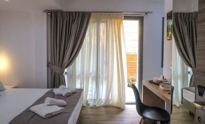Comfort Tek Büyük Yataklı Oda