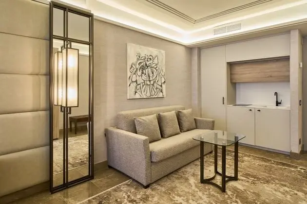 Premium Üç Kişilik Oda