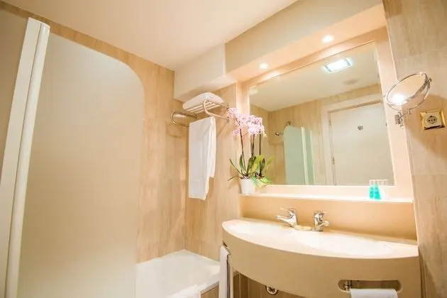 Superior Tek Büyük Yataklı Oda