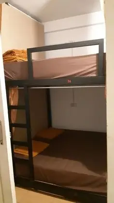 16-Bed Mixed Dormitory