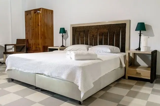 Standard Üç Kişilik Oda (Studio)