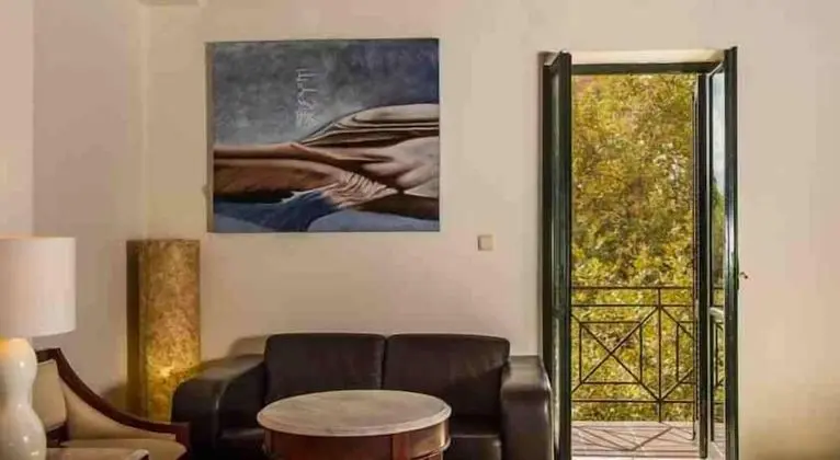Superior Oda, Balkon