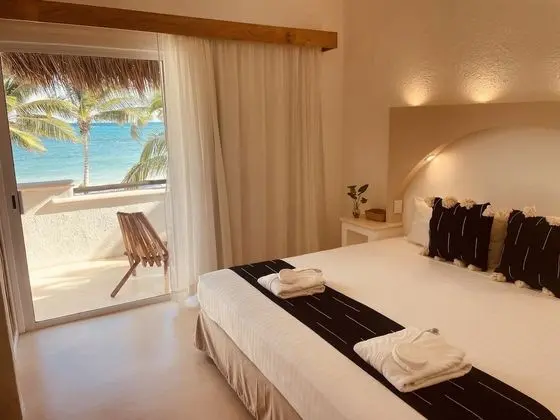 Sea View Lounge