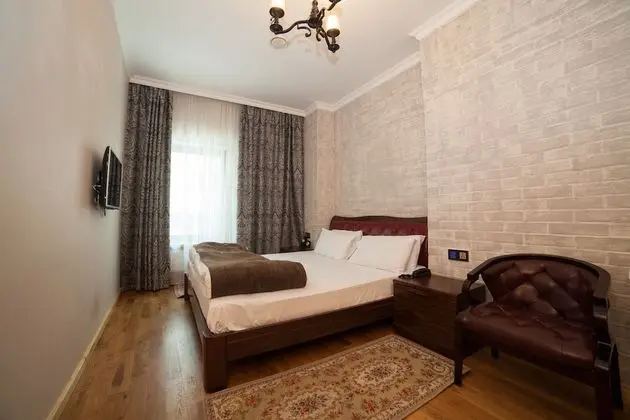 Standard Tek Büyük Yataklı Oda