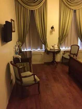 Comfort Tek Büyük veya İki Ayrı Yataklı Oda