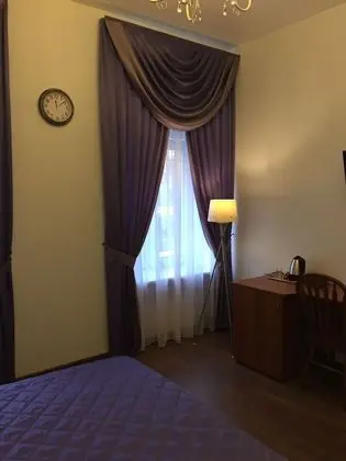 Junior Tek Büyük Yataklı Oda