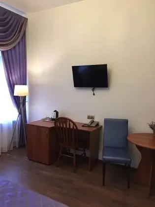 Junior Tek Büyük Yataklı Oda