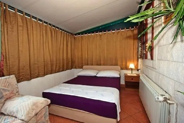 Apart Daire (Vrilo - 30m from the sea - A1(4+2))