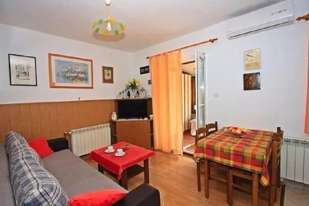 Apart Daire (Vrilo - 30m from the sea - A1(4+2))