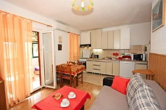 Apart Daire (Vrilo - 30m from the sea - A1(4+2))