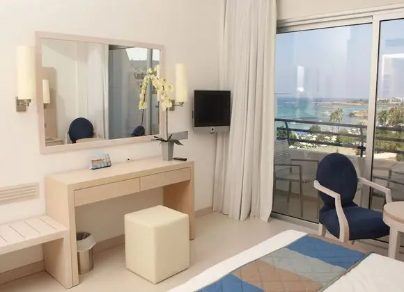 Comfort Tek Büyük veya İki Ayrı Yataklı Oda, 1 Yatak Odası, Balkon, Deniz Manzaralı