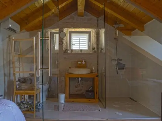 Deluxe Tek Büyük Yataklı Oda, Deniz Manzaralı, Denize Sıfır