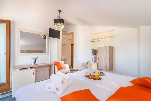 Tek Büyük Yataklı Oda, Balkon, Deniz Manzaralı