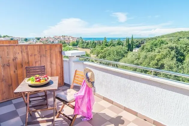 Tek Büyük Yataklı Oda, Balkon, Deniz Manzaralı