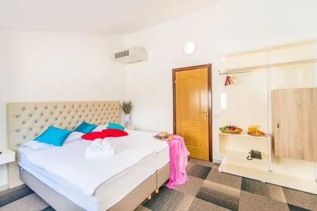 Üç Kişilik Oda, 2 Yatak Odası, Balkon, Deniz Manzaralı