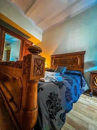 Basic Tek Büyük Yataklı Oda