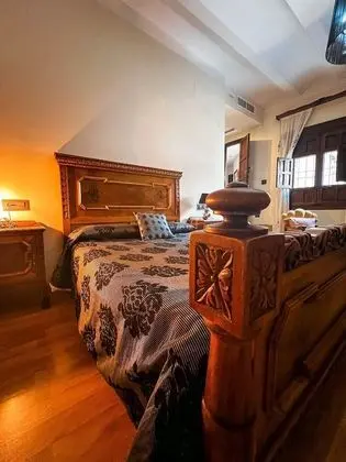 Basic Tek Büyük Yataklı Oda