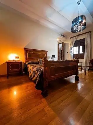 Basic Tek Büyük Yataklı Oda