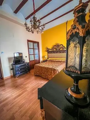 Superior Oda, 1 Büyük (Queen) Boy Yatak