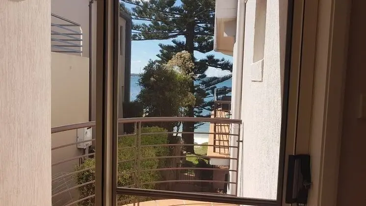 Ev