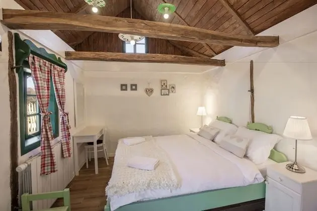 Deluxe Tek Büyük Yataklı Oda, Sauna, Üzüm Asması Manzaralı