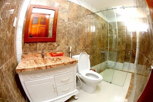 Family Oda, 2 Çift Kişilik Yatak, Sigara İçilebilir, Şehir Manzaralı
