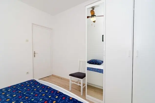 Apartment Vulicevic A1 (free private parking)