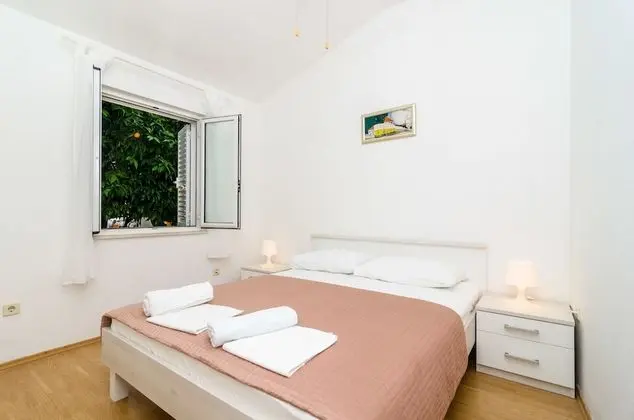 Apartment Vulicevic A2 (free private parking)