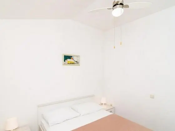 Apartment Vulicevic A2 (free private parking)